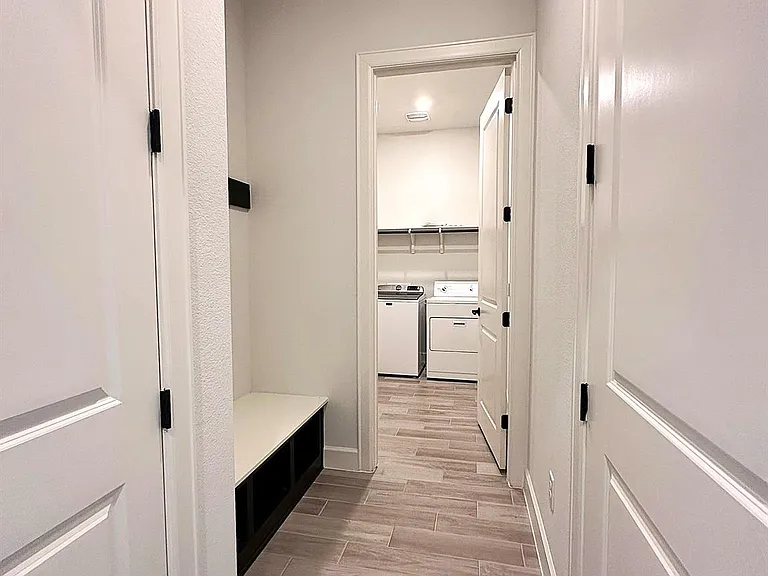 12608 Stanford Dr — Photo 15