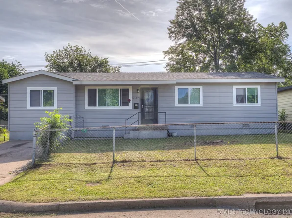 5447 N Garrison Pl, Tulsa, OK 74126