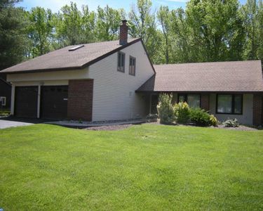 55 Carlton Ave, Marlton, NJ, 08053