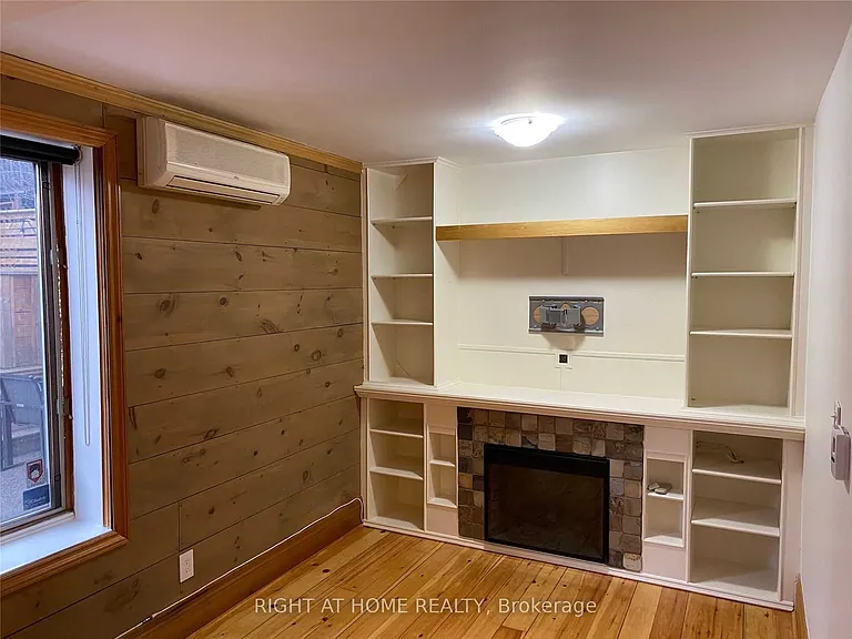 22 Croft St — Photo 6