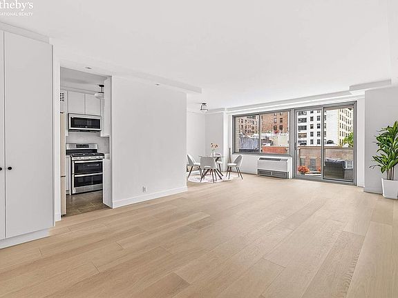 3rd image of 300 E 74th St APT 6E
