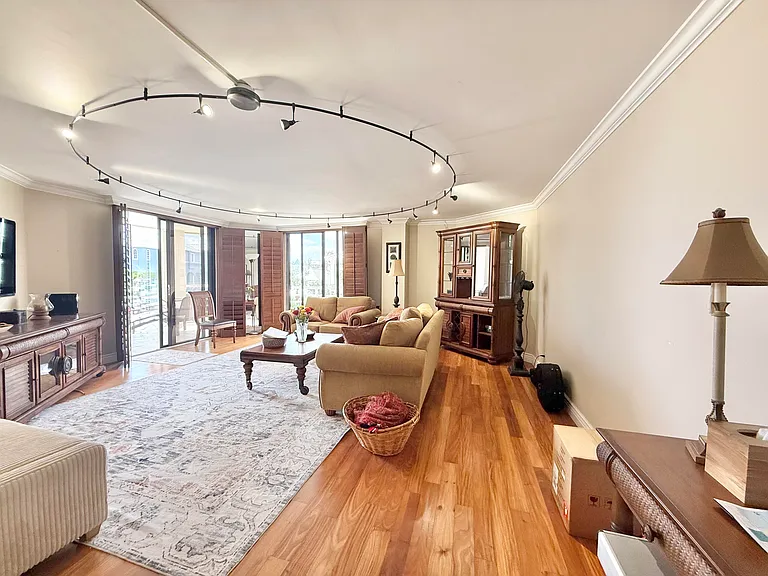 176 Helios Dr #203 — Photo 3