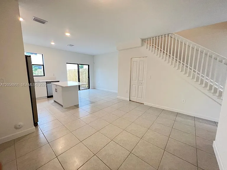 11846 SW 246th Ln #11846 — Photo 10