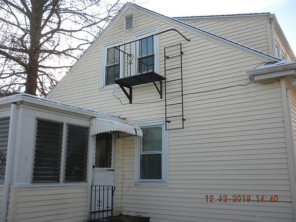 5th image of 232-230 Narragansett Ave