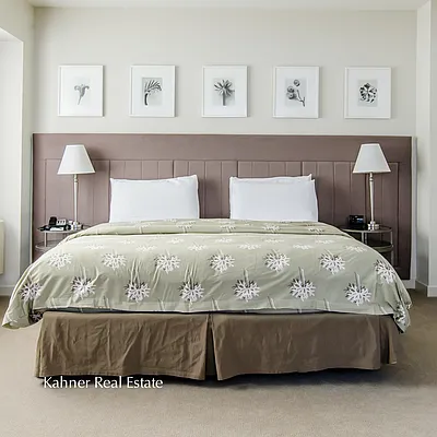 Sold by Kahner Real Estate | media 4