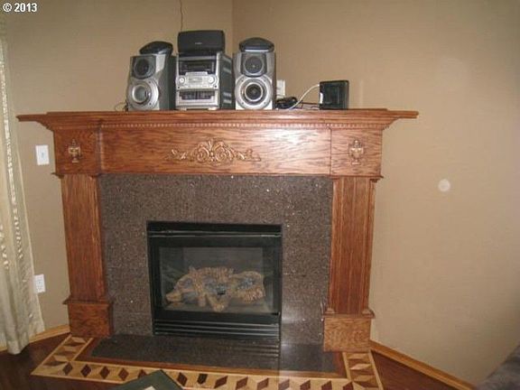 2nd image of 10910 NE 103rd St