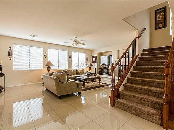 4th image of 3808 Moonshine Falls Ave