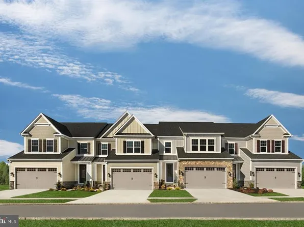 311 Ponds Edge Dr, Media, PA 19063