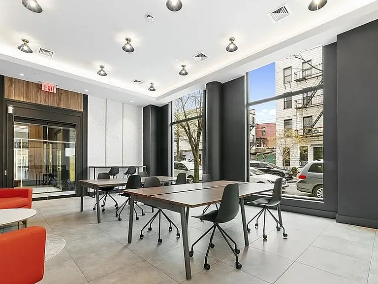 150 Eagle St #3R — Photo 20