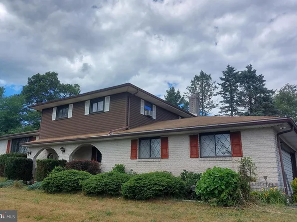 211 Reedsville Rd, Schuylkill Haven, PA 17972
