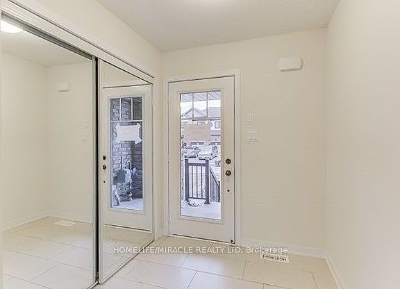 2nd image of 35 Sherway St