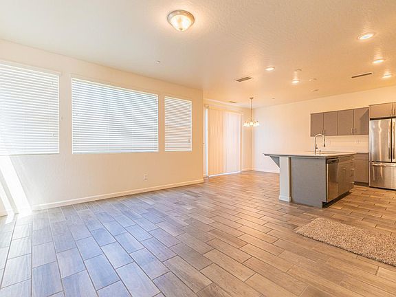 3rd image of 3707 Graystoke Way