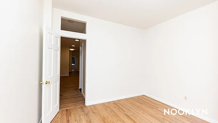 Rented by Nooklyn NYC LLC | media 13