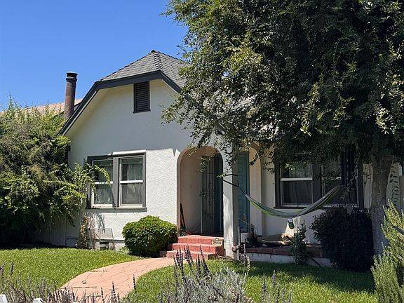 3rd image of 2114 2nd St
