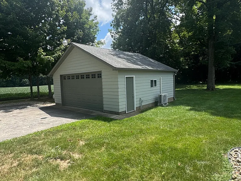 4473 E County Road 550 N — Photo 1