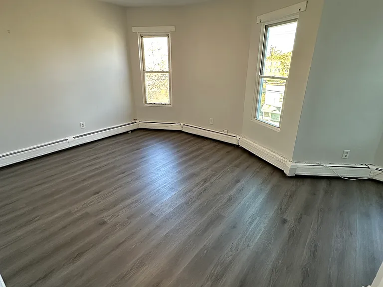 653 Union Ave #3 — Photo 14