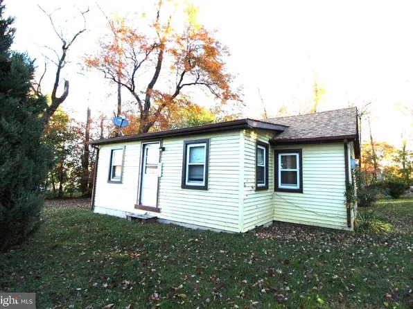 41 Lancaster Ave, Christiana, PA 17509