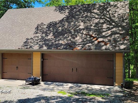 2nd image of 17119 Pommosa Rd