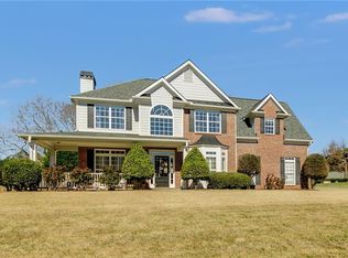 62 Country Club Dr, Hiram, GA 30141