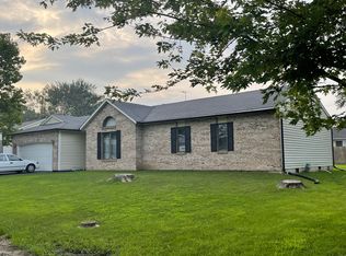 1009 E Wesley St, Centralia, MO 65240