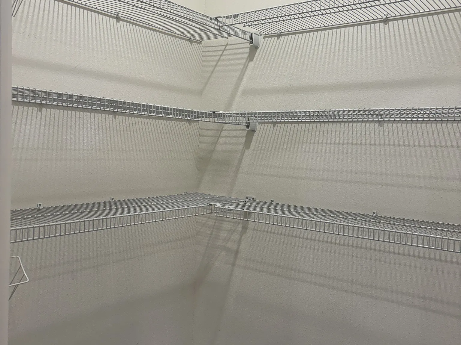 526 Anne St (8) - 1 — Photo 3