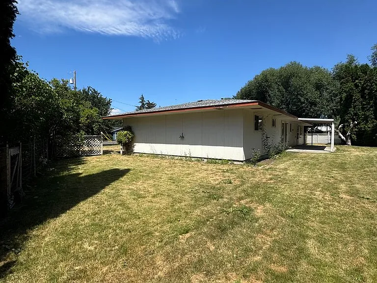 1702 College Pl — Photo 16