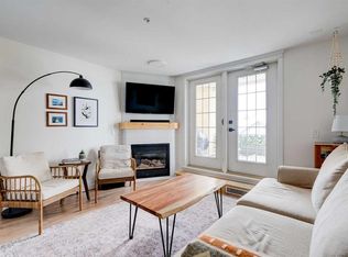 2212 S 34th Ave SW #306, Calgary, AB T2T 2C6