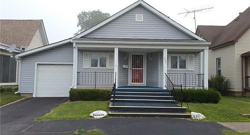 1st image of 320 E 8th St