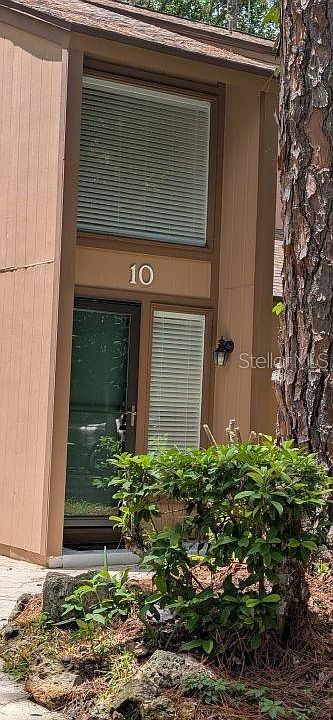 1st image of 10 MASTERS COURT
