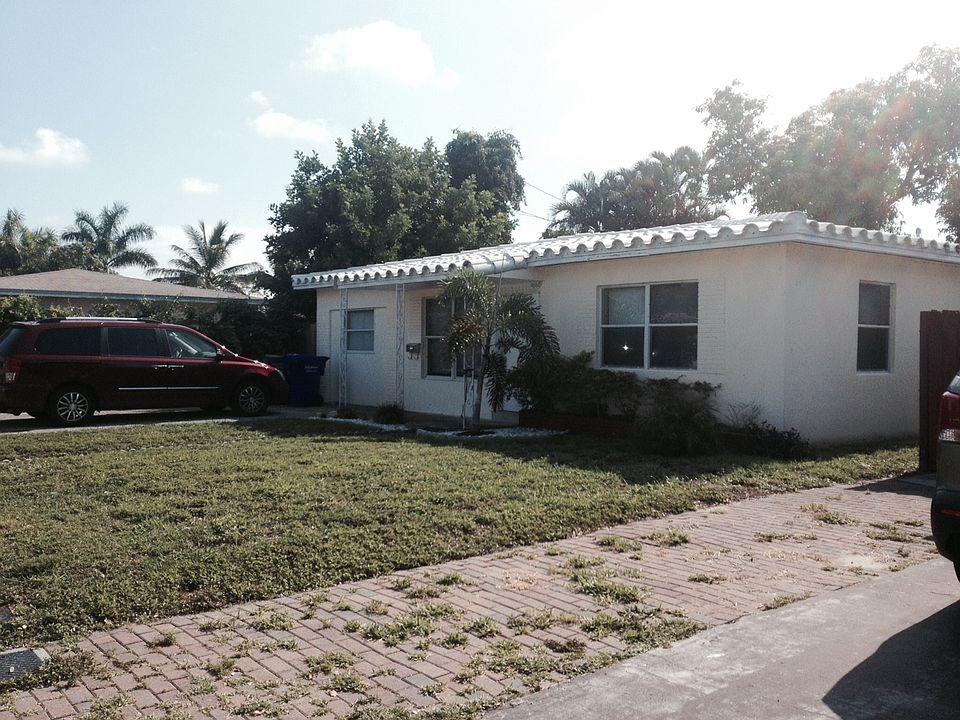 1st image of 527 N 24th Ave