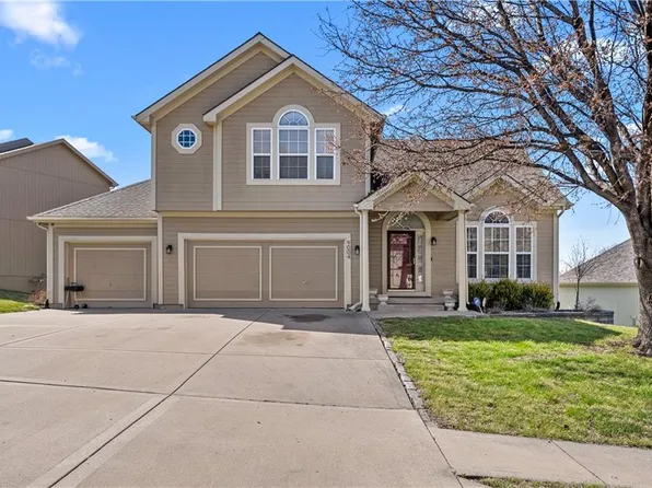 9004 N Cosby Ave, Kansas City, MO 64154