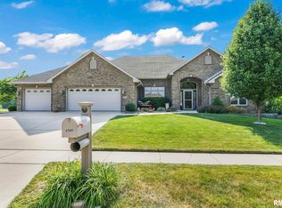 6309 Wind Tree Rd, Springfield, IL 62712