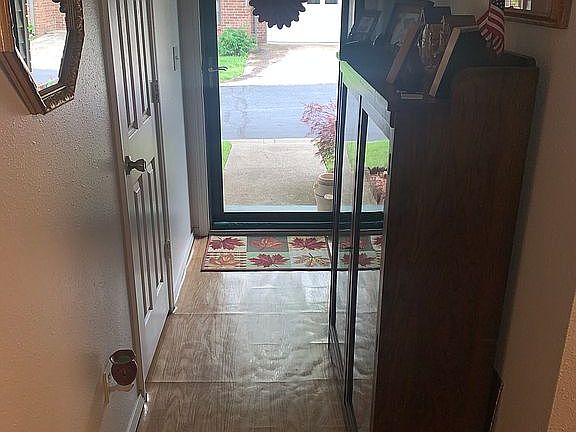 3rd image of 1717 Deer Run Dr