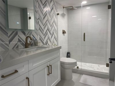 2555 Collins Ave APT 1409, Miami Beach, FL, 33140