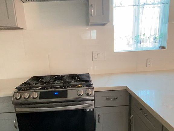 3rd image of 1226 S Rimsdale Dr
