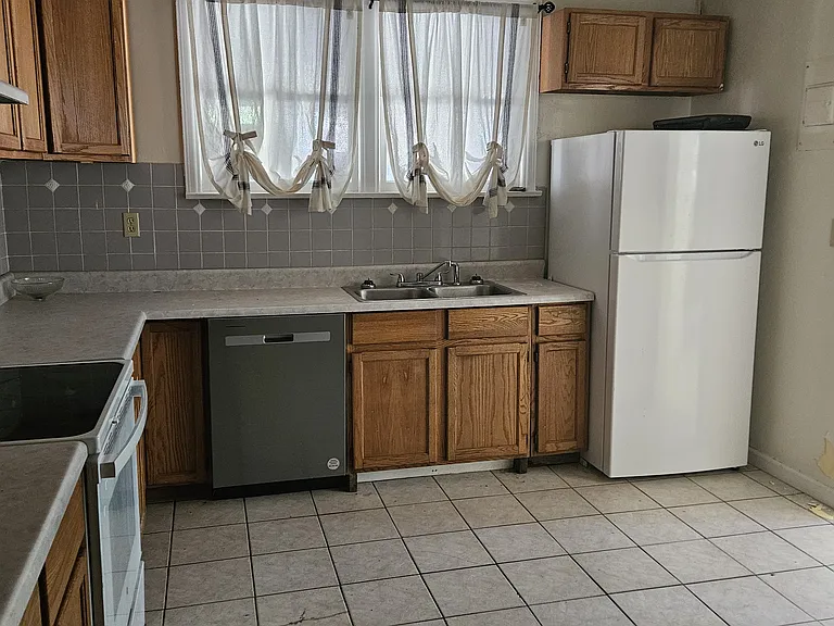 2737 Scenic Hwy — Photo 8
