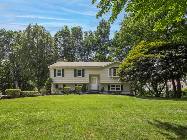 38 Wilkes Road, Danbury, CT 06811