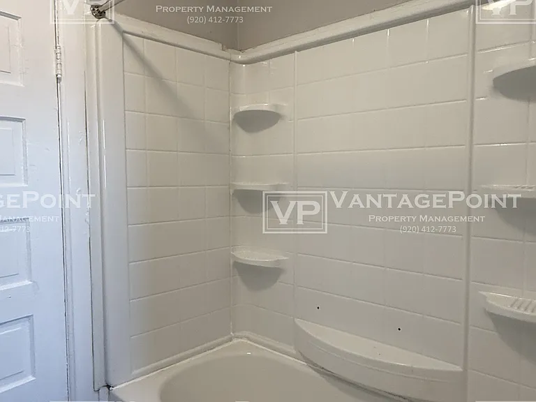 813 N Broadway — Photo 13