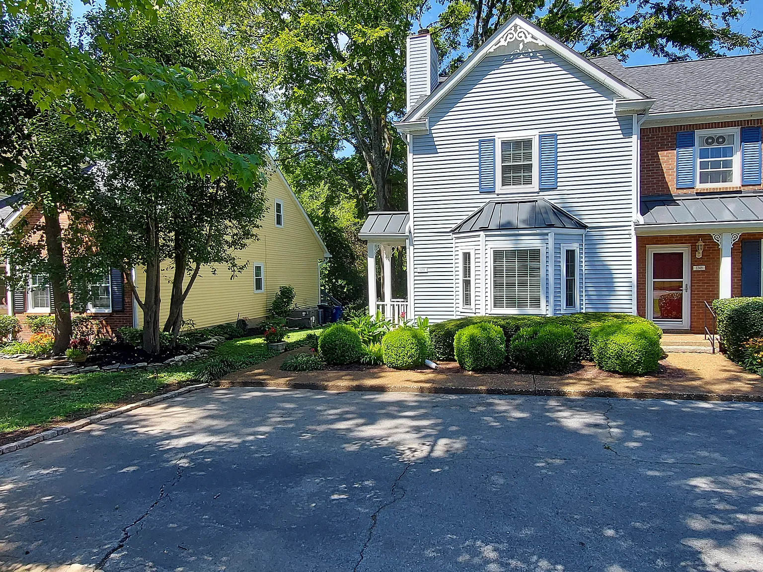1251 Carriage Park Dr — Photo 1