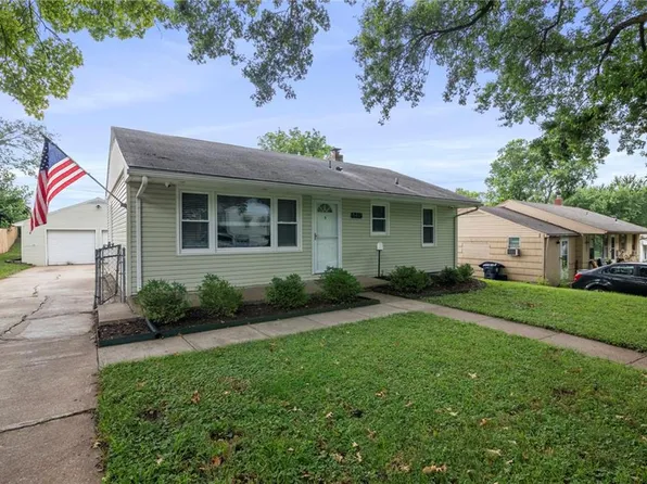 5415 N Garfield Ave, Kansas City, MO 64118