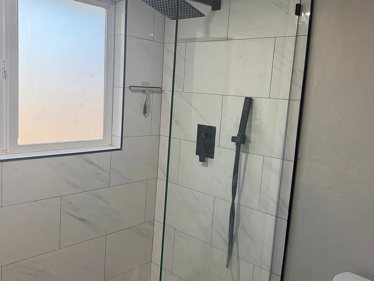 8822 N Marathon Dr — Photo 2