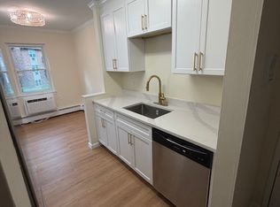37 Balance Rock Rd APT 12, Seymour, CT 06483