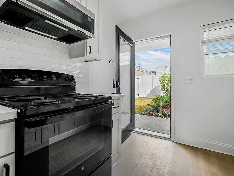 3324 S Saratoga St #101 — Photo 5