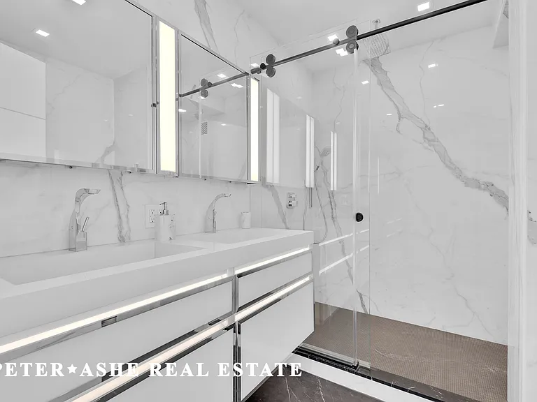 200 E 69th St #31A — Photo 10