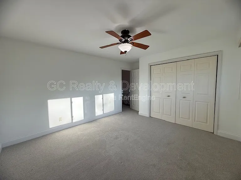 2N278 Prairie Ave — Photo 6