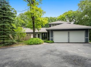 14N555 Tyrrell Rd, Elgin, IL 60124