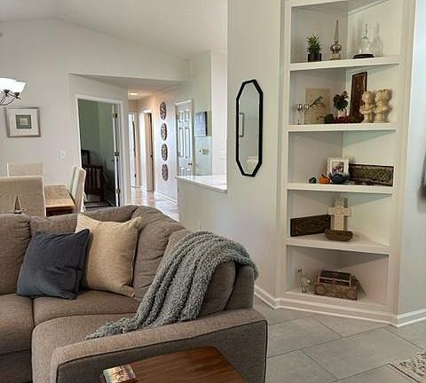 Light, open and airy