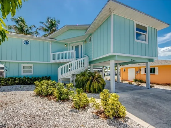 2360 Oleander St, Saint James City, FL 33956