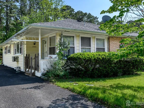 2333 Hovsons Blvd, Toms River, NJ 08753