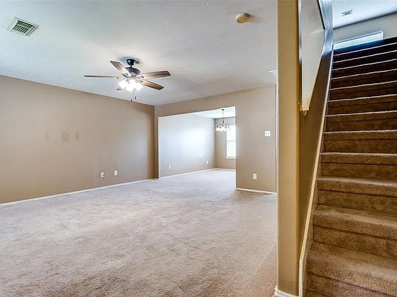 5th image of 10418 Iris Lake Ct